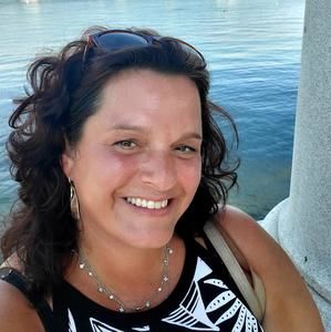 Meet your Posher, Cherie